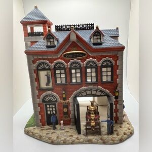 PartyLite Olde World Village- #7 Fire Station-pre-owned P8351